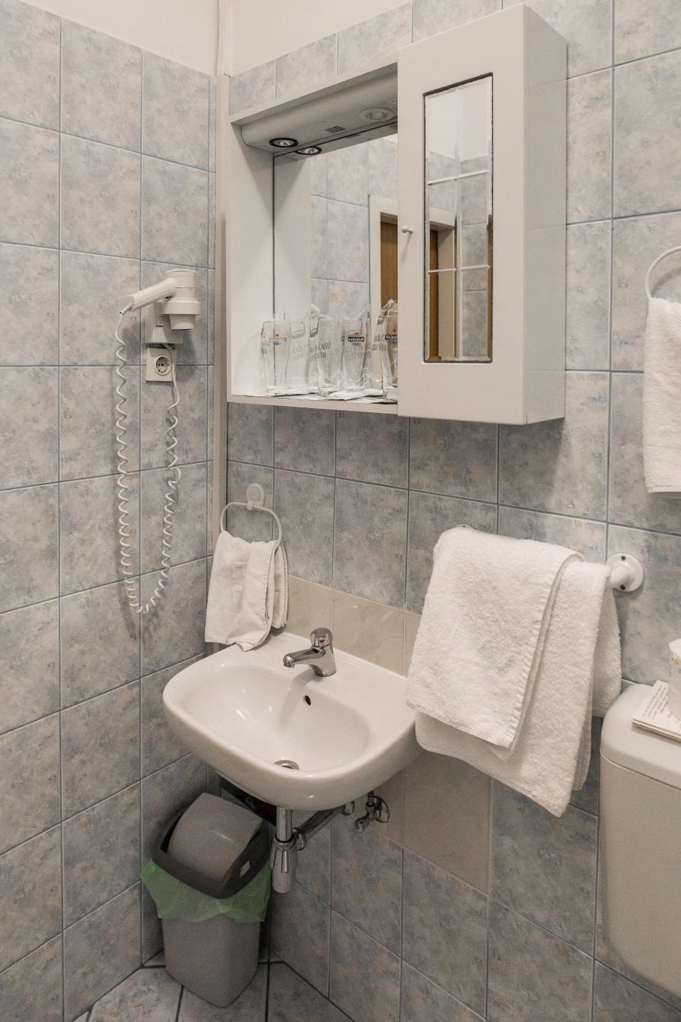 Hotel Carlstadt カルロヴァッツ エクステリア 写真