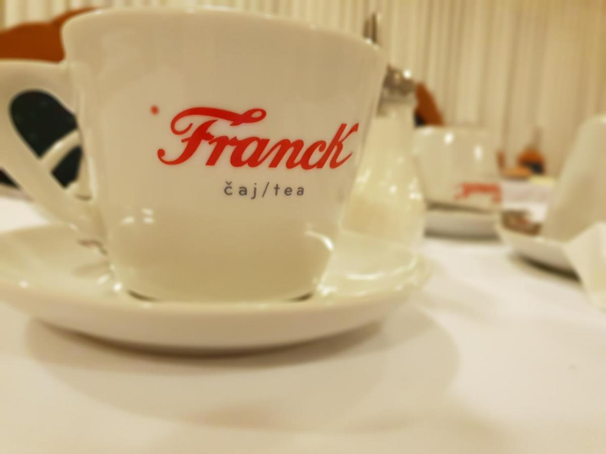 Hotel Carlstadt カルロヴァッツ エクステリア 写真