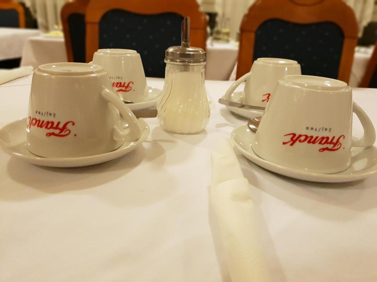Hotel Carlstadt カルロヴァッツ エクステリア 写真