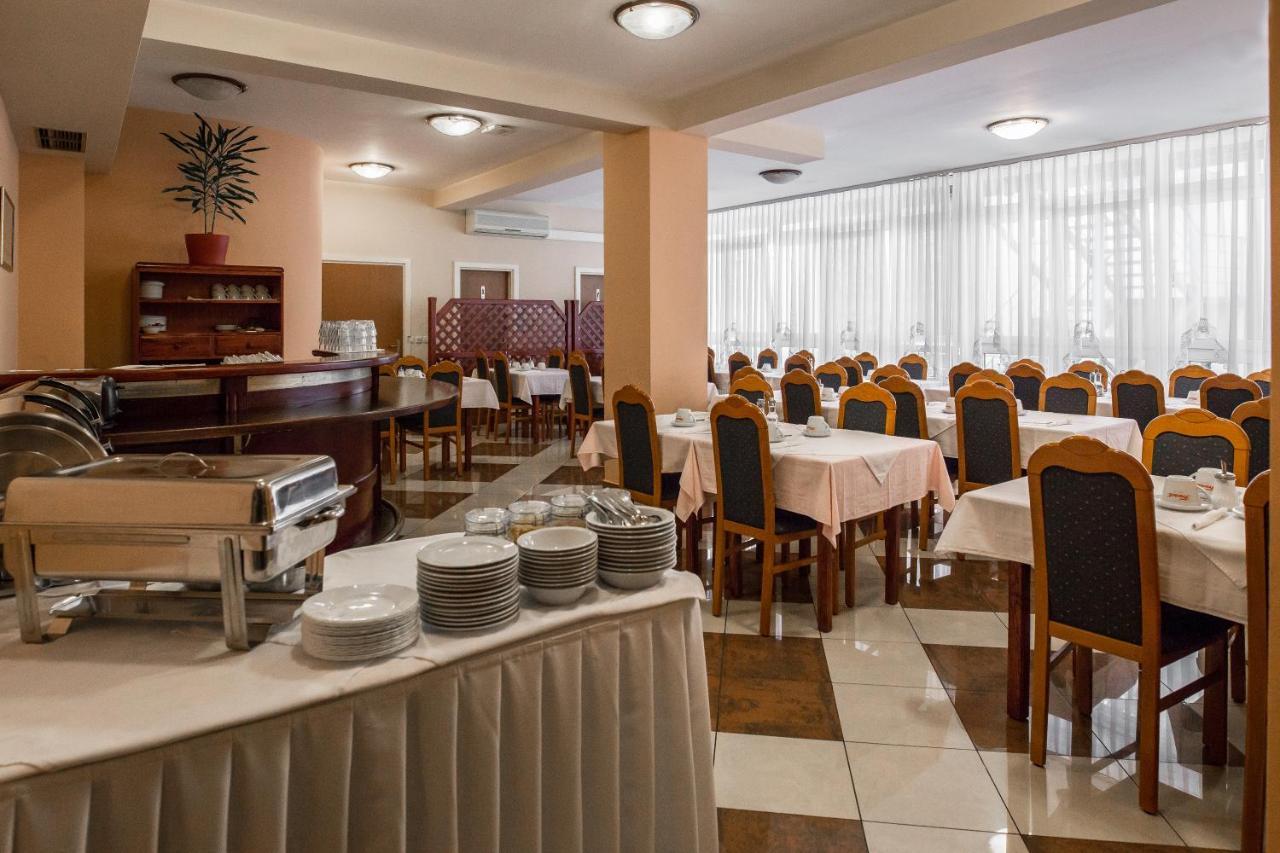 Hotel Carlstadt カルロヴァッツ エクステリア 写真